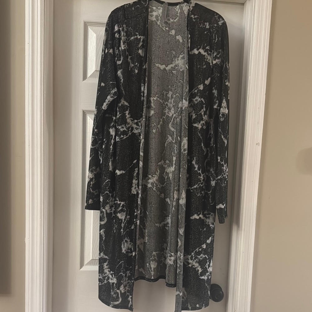 Honeyme Black and White Cardigan